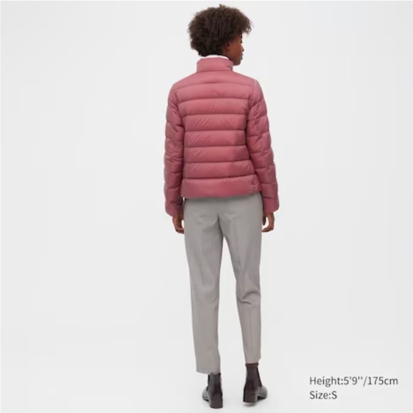 HOST PICK⭐️Ultra Light Duck Down Jacket-Packable 🤍Navy - Picture 5 of 12